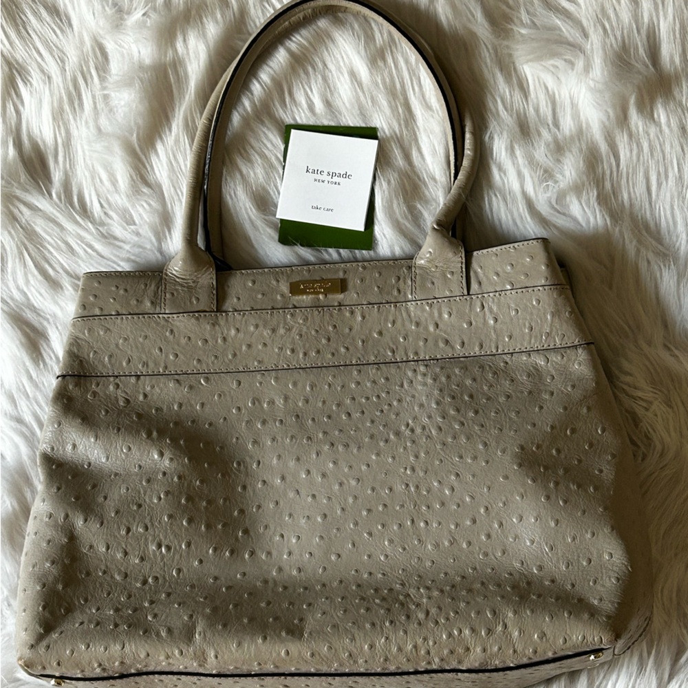Elegant Beige Tote Bag